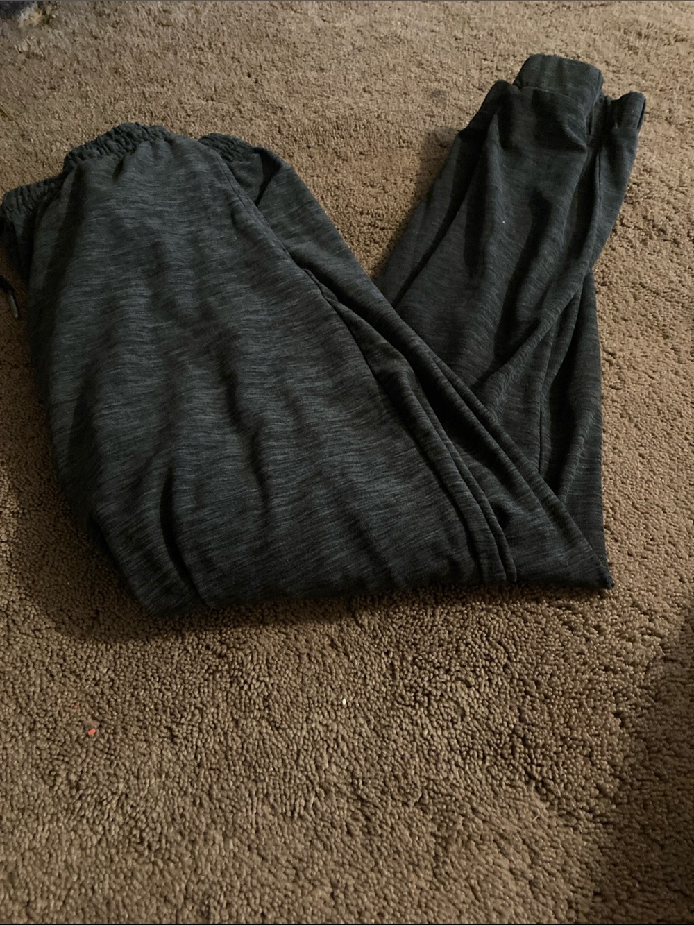 Cozy Dark Heather Gray Women's Jogger Sweatpants - Relaxed Fit size large womans